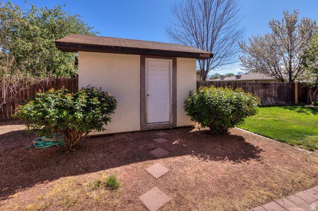 566 W WINESAP CIR, Moab, UT 84532