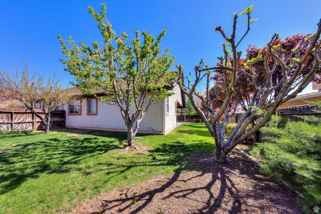 566 W WINESAP CIR, Moab, UT 84532