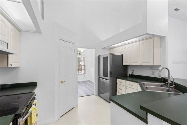 10336 NW 13TH AVENUE, Gainesville, FL 32606