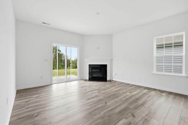 157 Farmwell Drive, Woodruff, SC 29388