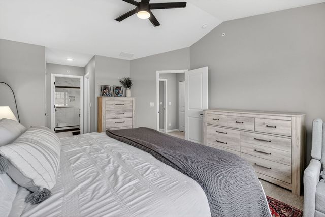 30W142 Wheeler Circle, Warrenville, IL 60563