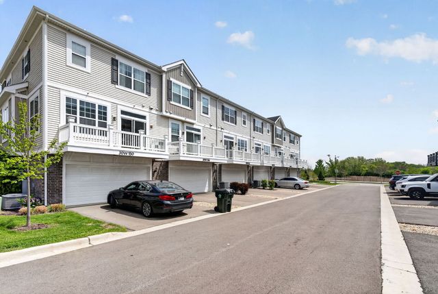 30W142 Wheeler Circle, Warrenville, IL 60563