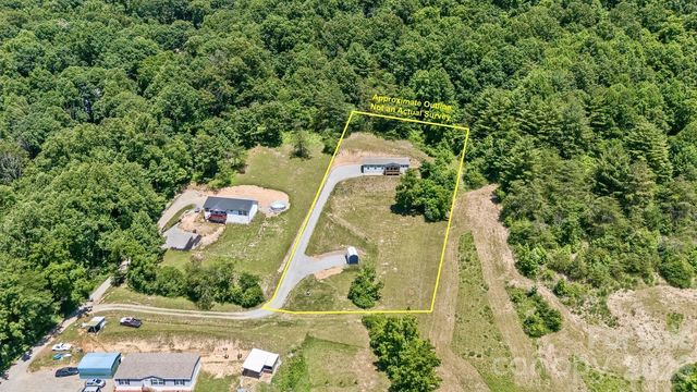 27 Spuds Lane, Weaverville, NC 28787