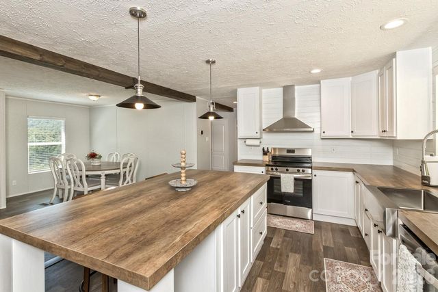 27 Spuds Lane, Weaverville, NC 28787