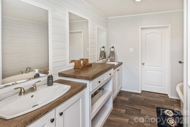 27 Spuds Lane, Weaverville, NC 28787