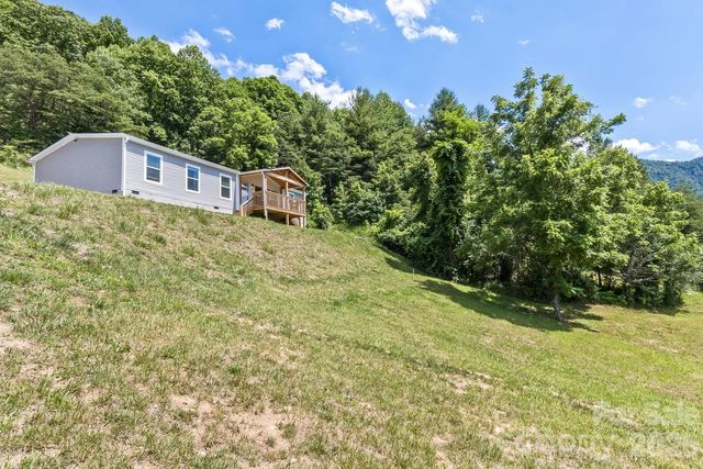 27 Spuds Lane, Weaverville, NC 28787
