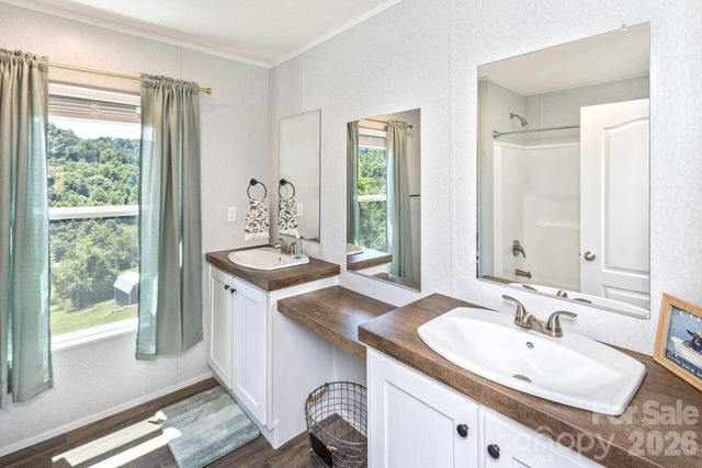 27 Spuds Lane, Weaverville, NC 28787