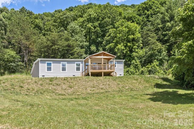 27 Spuds Lane, Weaverville, NC 28787