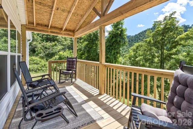 27 Spuds Lane, Weaverville, NC 28787