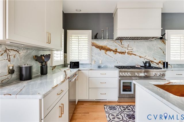3121 Lady Marian Ln, Midlothian, VA 23113