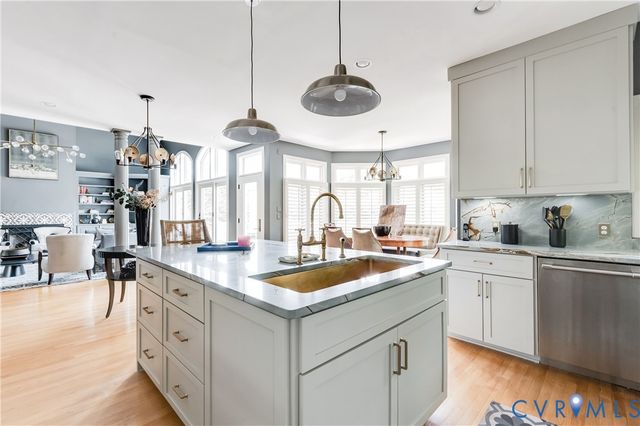 3121 Lady Marian Ln, Midlothian, VA 23113
