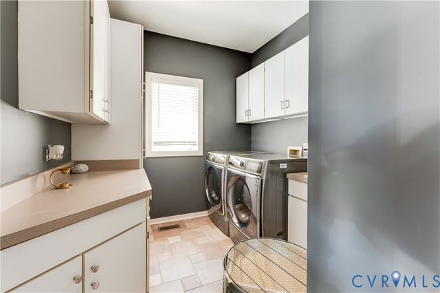 3121 Lady Marian Ln, Midlothian, VA 23113