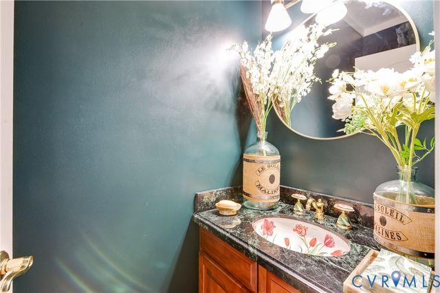 3121 Lady Marian Ln, Midlothian, VA 23113