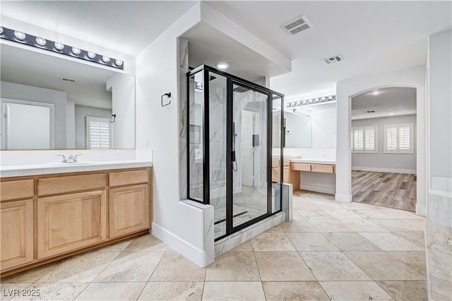 345 Whispering Tree Avenue, Las Vegas, NV 89183