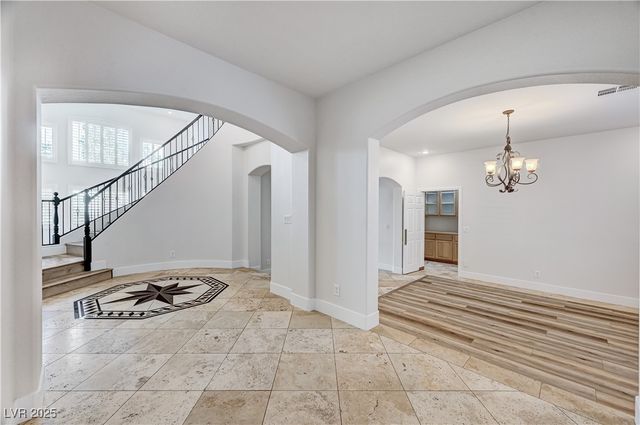 345 Whispering Tree Avenue, Las Vegas, NV 89183