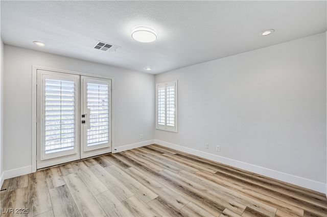 345 Whispering Tree Avenue, Las Vegas, NV 89183