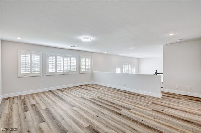 345 Whispering Tree Avenue, Las Vegas, NV 89183