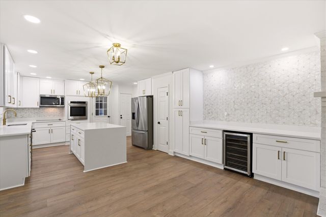 746 Canary Drive, Charleston, SC 29414