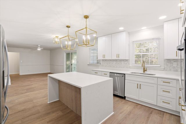 746 Canary Drive, Charleston, SC 29414