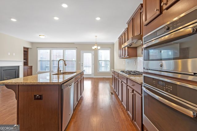 836 Ivy Vine Way, Milton, GA 30004