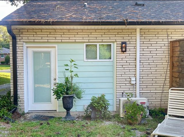 341 Wauford Dr, Nashville, TN 37211