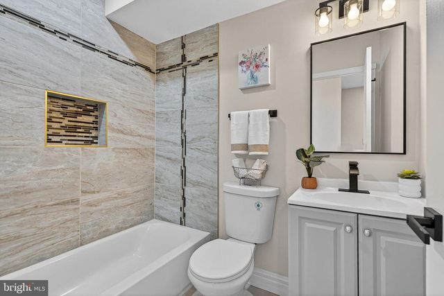 1762 E NORTH AVE, Baltimore, MD 21213