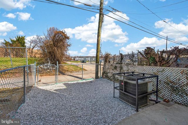 1762 E NORTH AVE, Baltimore, MD 21213