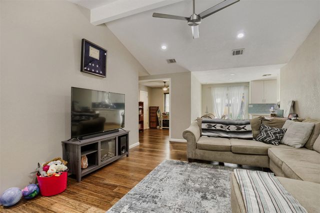 600 Live Oak DR, Cedar Park, TX 78613