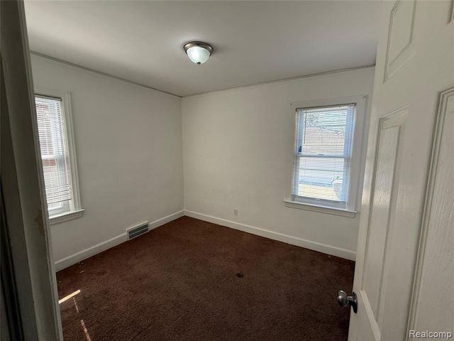 4913 Schlaff Street, Dearborn, MI 48126