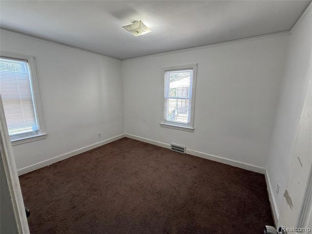 4913 Schlaff Street, Dearborn, MI 48126