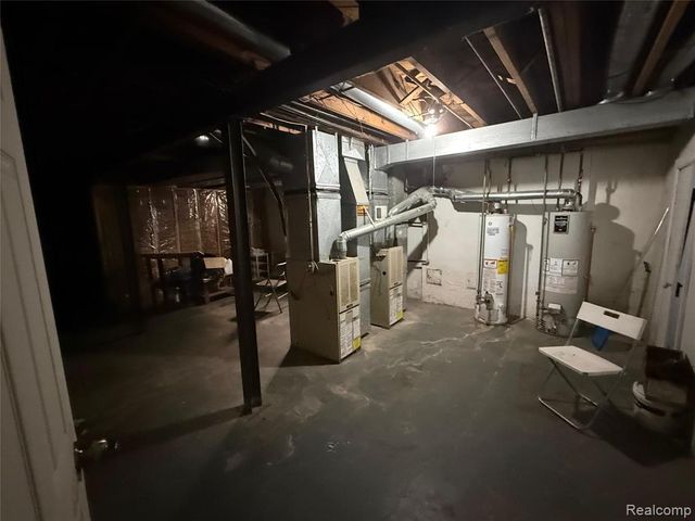 4913 Schlaff Street, Dearborn, MI 48126