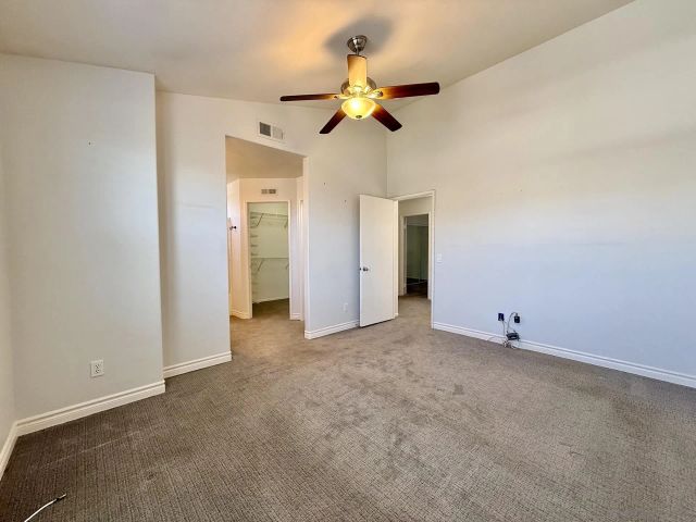 992 S Country Glen Way, Anaheim, CA 92808