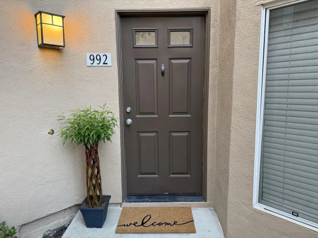 992 S Country Glen Way, Anaheim, CA 92808