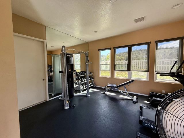 992 S Country Glen Way, Anaheim, CA 92808