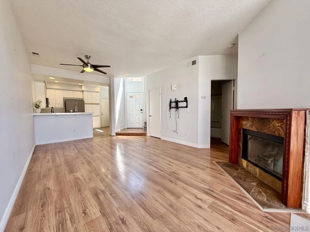 992 S Country Glen Way, Anaheim, CA 92808