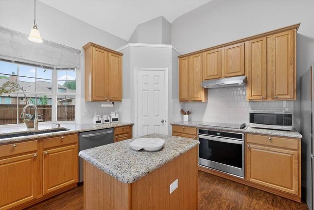 236 Hope Circle, Murphy, TX 75094