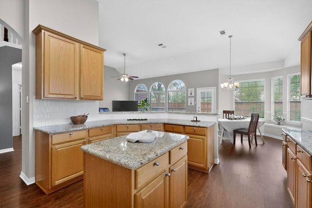 236 Hope Circle, Murphy, TX 75094