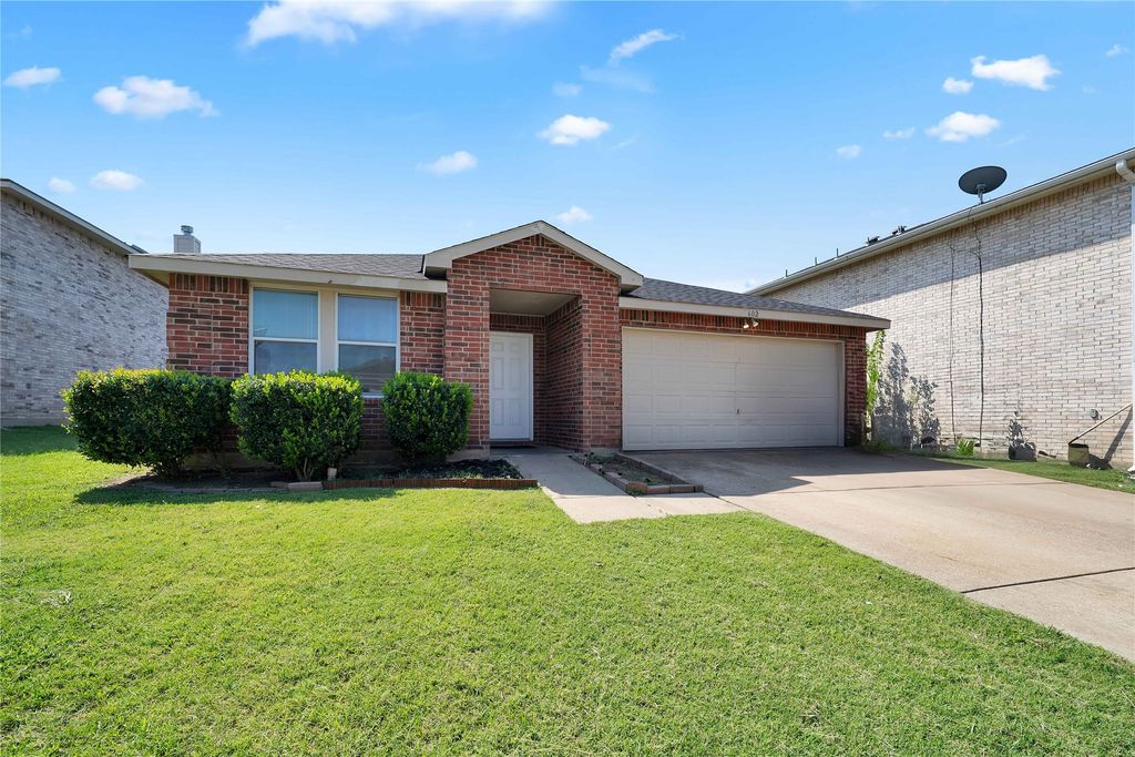 602 Ambarella Street, Arlington, TX 76002