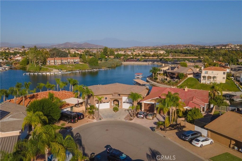 30416 Comanche Circle, Canyon Lake, CA 92587 — photo 2