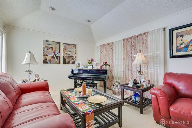 25 Martin Van Buren Drive, Monroe, NJ 08831