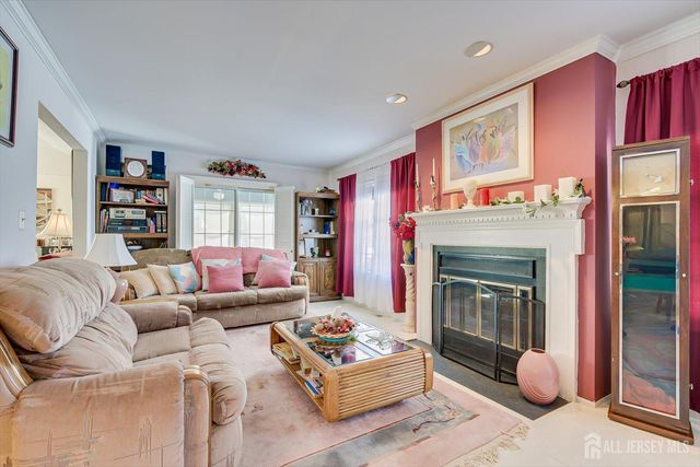 25 Martin Van Buren Drive, Monroe, NJ 08831