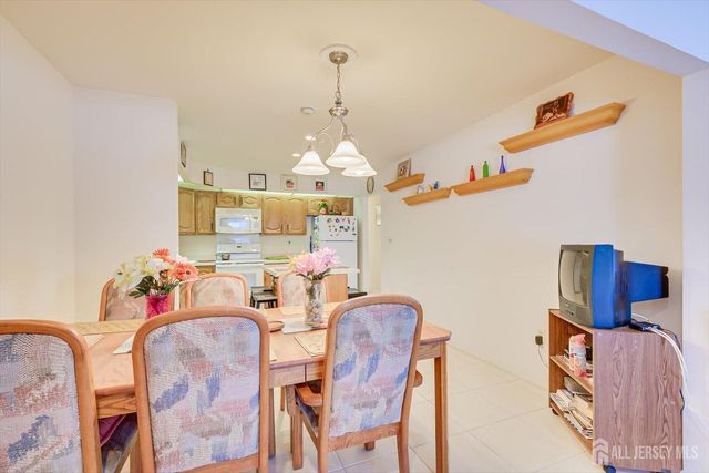 25 Martin Van Buren Drive, Monroe, NJ 08831