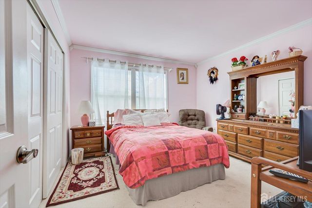 25 Martin Van Buren Drive, Monroe, NJ 08831