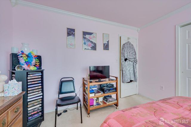 25 Martin Van Buren Drive, Monroe, NJ 08831