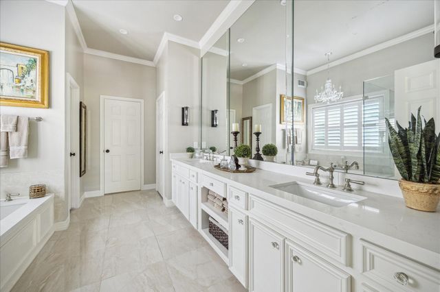 2435 North Boulevard, Houston, TX 77098