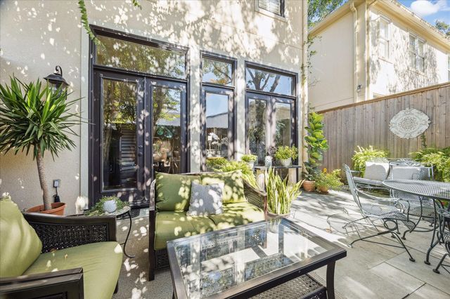 2435 North Boulevard, Houston, TX 77098