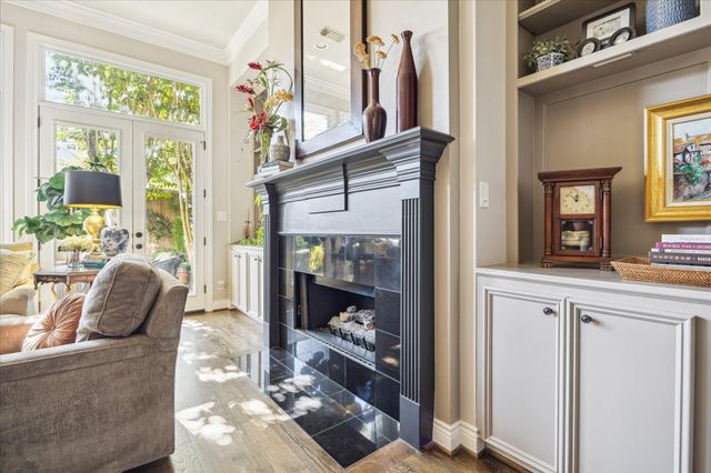 2435 North Boulevard, Houston, TX 77098