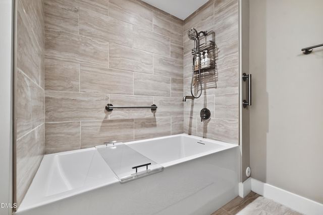 214 Hunt Street Apt 603, Durham, NC 27701