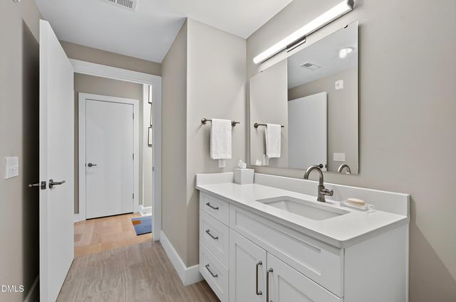 214 Hunt Street Apt 603, Durham, NC 27701