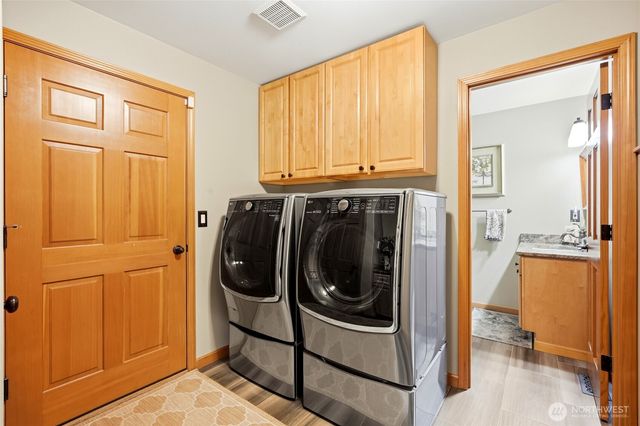 32704 193rd Avenue SE, Kent, WA 98042